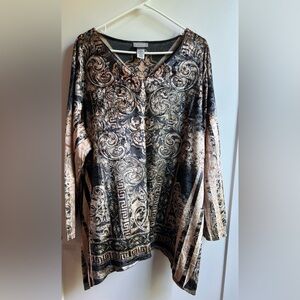 Catherines Elegant Black and Gold Women's Top